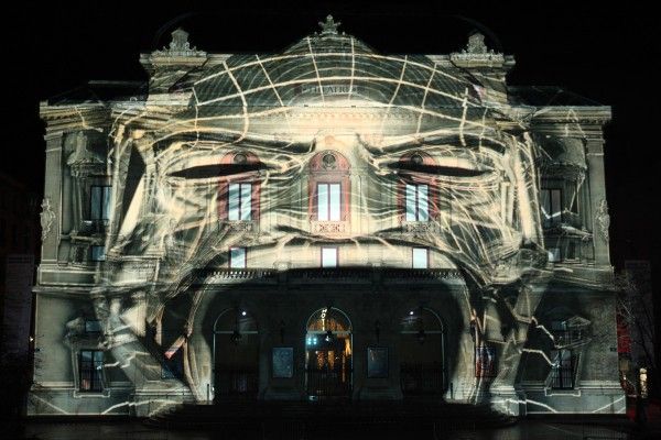 Projection Mapping Art: The Boundaries of Reality and Illusion